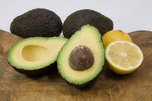 halbe-avocado-lagern